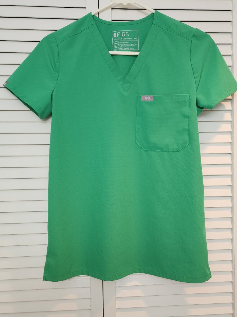 Figs Women's XXS Safety Green Catarina FREEx Scrub Top NWOT